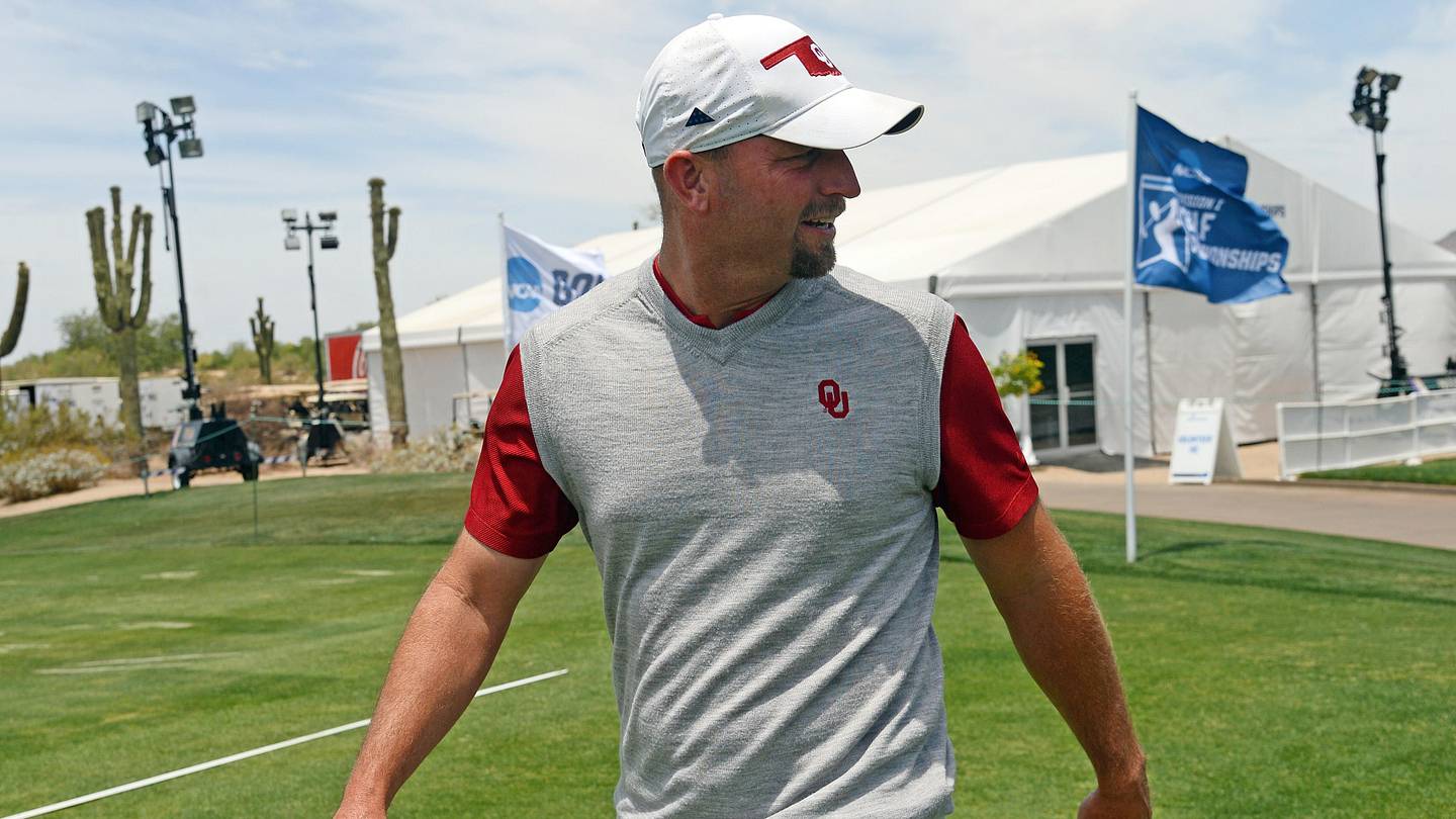 Sooners still have outside chance to send Ryan Hybl out in style