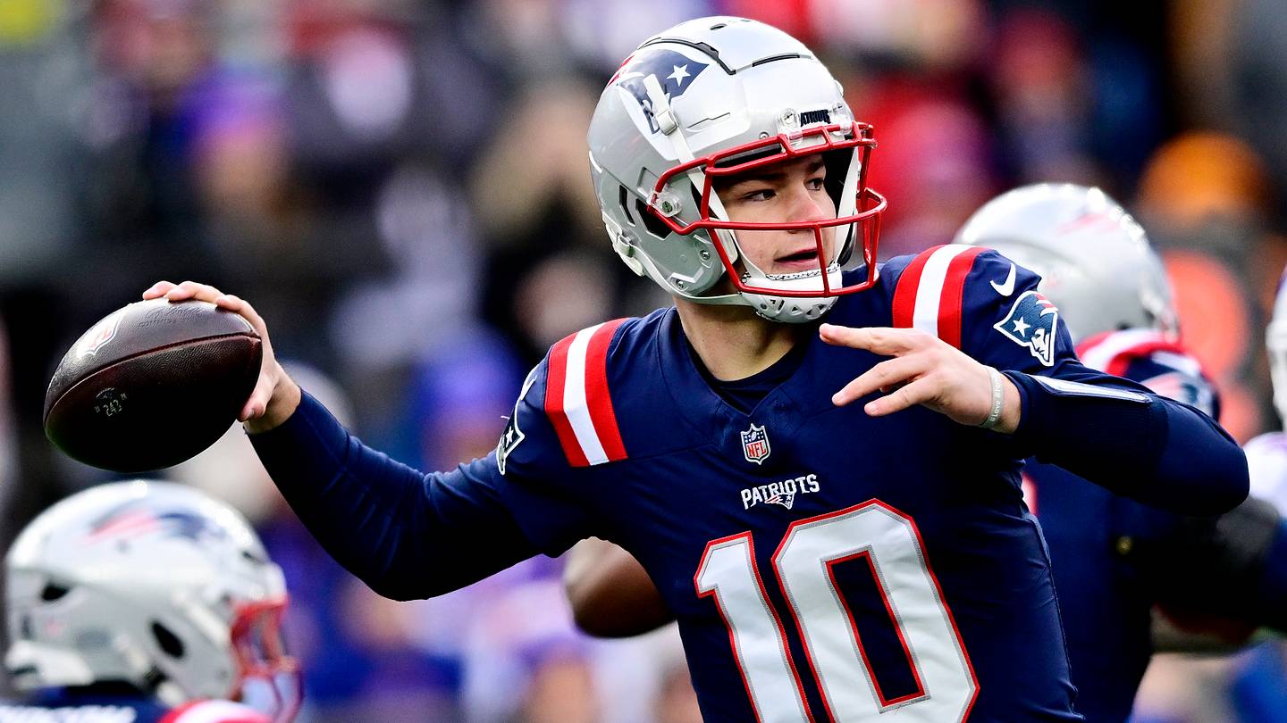Drake Maye makes an insane throw during New England Patriots training camp