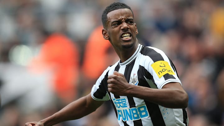 O Newcastle acabou com o Tottenham nesta rodada 32 do Campeonato Inglês.