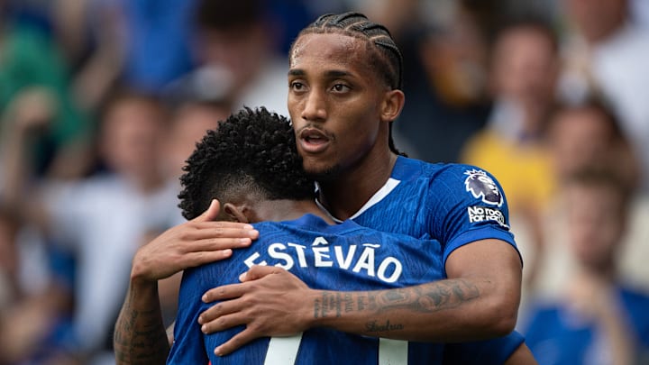 Ex-Palmeiras, Estêvão novamente começou entre os 11, mas passou em branco