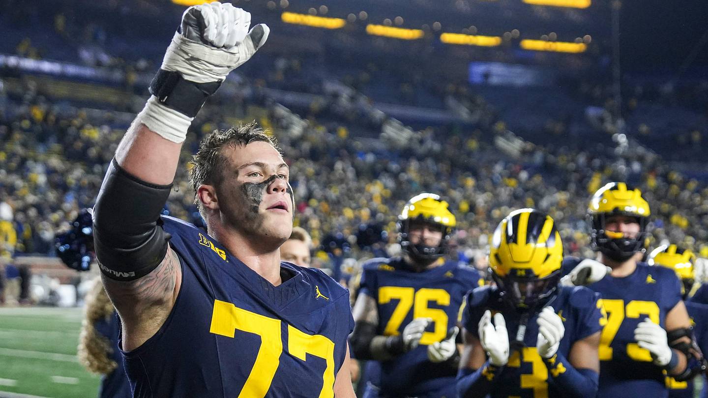 Protecting Bryce Underwood is the Catalyst for Michigan's Joe Moore Award Hunt