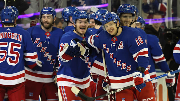 New York Islanders v New York Rangers