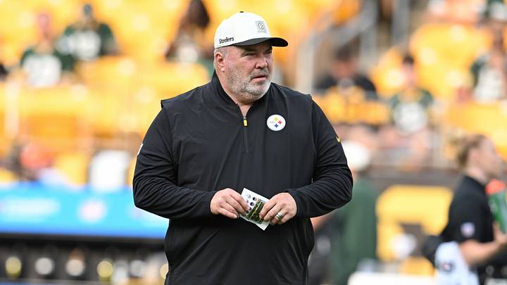 Aug 13, 2026; Pittsburgh, Pennsylvania, USA; Pittsburgh Steelers head coach Mike McCarthy during warm-ups for a pre-season game against the Green Bay Packers at Acrisure Stadium. Mandatory Credit: Barry Reeger-Imagn Images Aug 13, 2026; Pittsburgh, Pennsylvania, USA; Pittsburgh Steelers head coach Mike McCarthy during warm-ups for a pre-season game against the Green Bay Packers at Acrisure Stadium. Mandatory Credit: Barry Reeger-Imagn Images