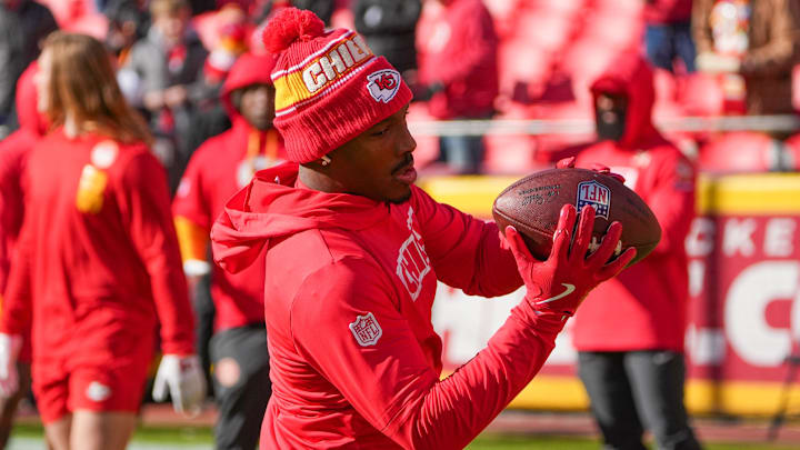 Nov 29, 2024; Kansas City, Missouri, USA; Kansas City Chiefs wide receiver Mecole Hardman (17) warms up against the Las Vegas Raiders prior to a game at GEHA Field at Arrowhead Stadium. Mandatory Credit: Denny Medley-Imagn Images