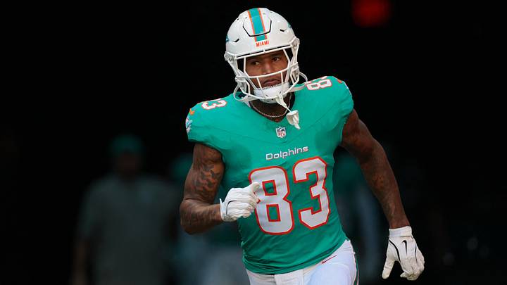 Former Miami Dolphins tight end Darren Waller. Former Miami Dolphins tight end Darren Waller.