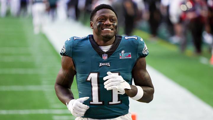 Feb 12, 2023; Glendale, Arizona, US; Philadelphia Eagles wide receiver A.J. Brown (11) before action against the Kansas City Chiefs in Super Bowl LVII at State Farm Stadium. Mandatory Credit: Bill Streicher-Imagn Images Feb 12, 2023; Glendale, Arizona, US; Philadelphia Eagles wide receiver A.J. Brown (11) before action against the Kansas City Chiefs in Super Bowl LVII at State Farm Stadium. Mandatory Credit: Bill Streicher-Imagn Images