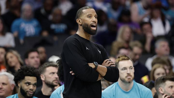 Charlotte Hornets Head Coach Charles Lee yells instructions from the sideline Charlotte Hornets Head Coach Charles Lee yells instructions from the sideline