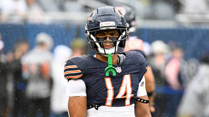 Sep 20, 2026; Chicago, Illinois, USA; Chicago Bears wide receiver Kalif Raymond (14) looks on during warmups before the game against the Minnesota Vikings at Soldier Field. Mandatory Credit: Matt Marton-Imagn Images Sep 20, 2026; Chicago, Illinois, USA; Chicago Bears wide receiver Kalif Raymond (14) looks on during warmups before the game against the Minnesota Vikings at Soldier Field. Mandatory Credit: Matt Marton-Imagn Images