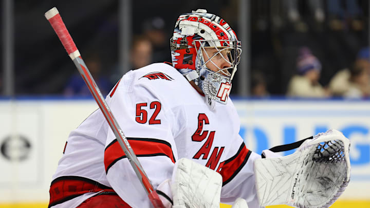 Carolina Hurricanes v New York Rangers