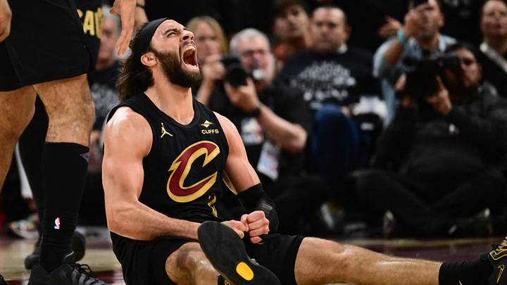 May 3, 2026; Cleveland, Ohio, USA; Cleveland Cavaliers guard Max Strus (2) reacts after a play against the Toronto Raptors during the first half of game seven in the first round of the 2026 NBA Playoffs at Rocket Arena. Mandatory Credit: Ken Blaze-Imagn Images