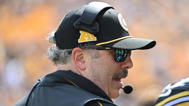 Pittsburgh Steelers offensive coordinator Arthur Smith  Mandatory Credit: Barry Reeger-Imagn Images