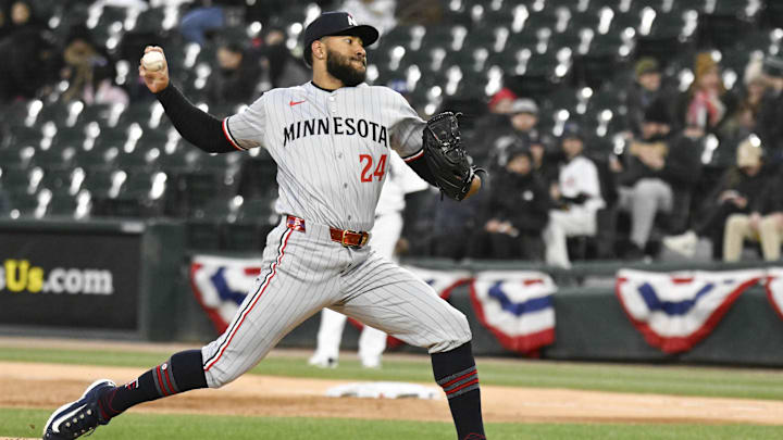 Minnesota Twins pitcher Simeon Woods Richardson delivers against the Chicago White Sox during the first inning at Guaranteed Rate Field in Chicago on April 1, 2025.