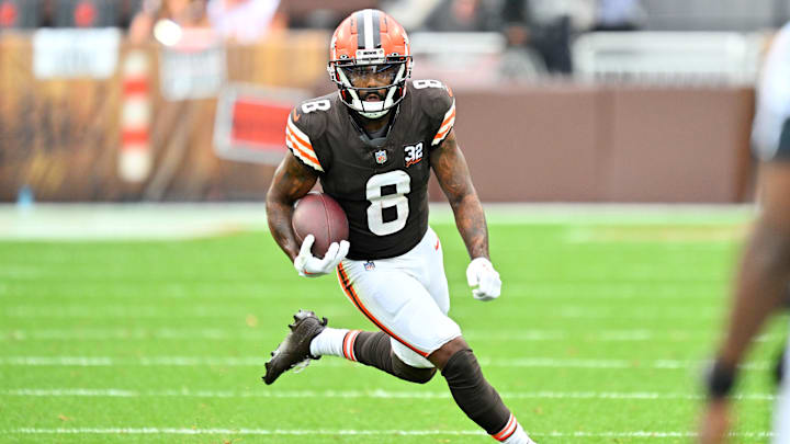 Tennessee Titans v Cleveland Browns