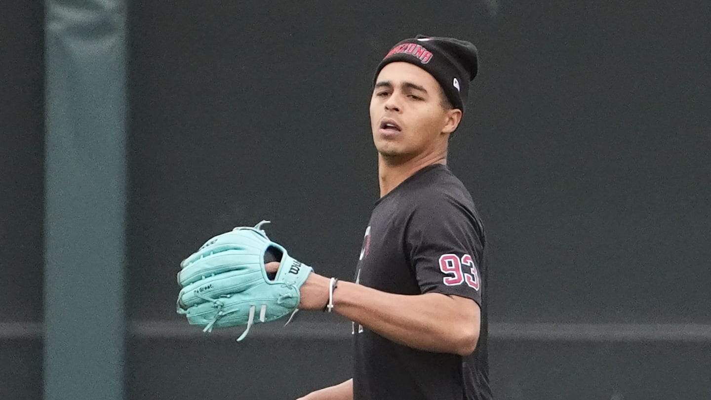 Diamondbacks Reassign 8 Players to Minor League Camp