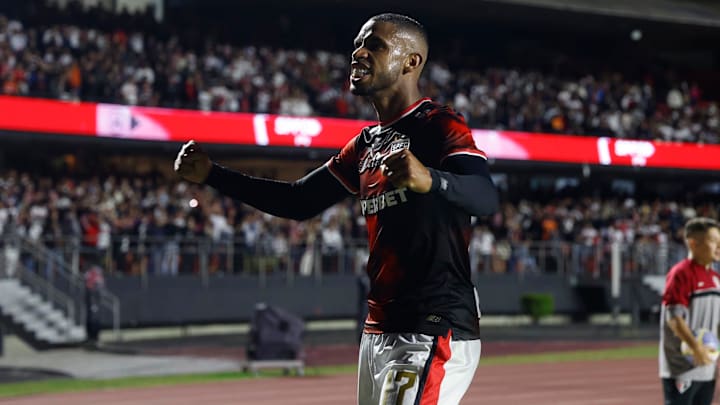 André Silva fez o segundo gol em três jogos pelo Tricolor André Silva fez o segundo gol em três jogos pelo Tricolor