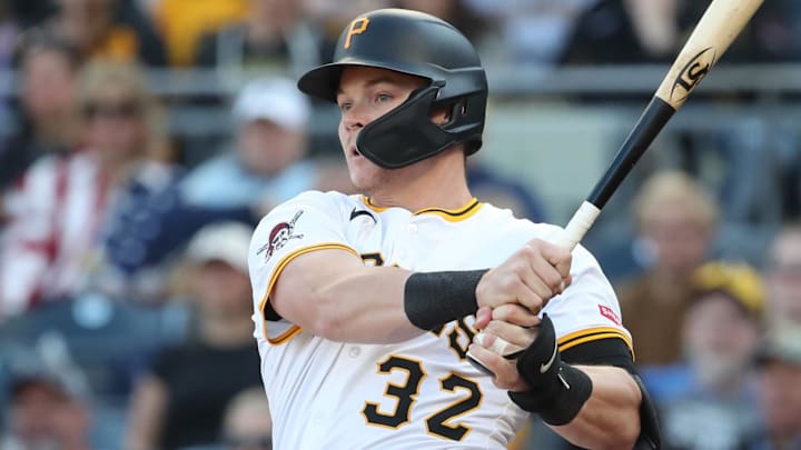 May 24, 2025; Pittsburgh, Pennsylvania, USA;  Pittsburgh Pirates catcher Henry Davis (32) at bat against the Milwaukee Brewers during the seventh inning at PNC Park. Mandatory Credit: Charles LeClaire-Imagn Images