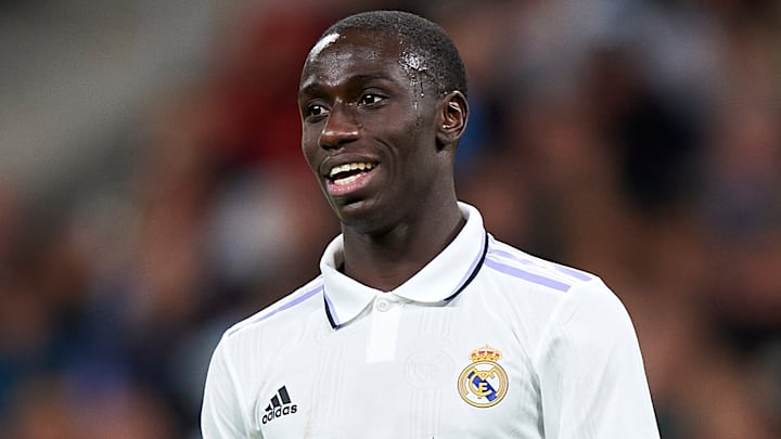 Ferlarnd Mendy es un talento top en 'FM23'.