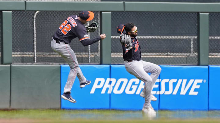 Apr 9, 2026; Minneapolis, Minnesota, USA; Detroit Tigers center fielder Parker Meadows (22) collides with left fielder Riley Greene (31) on a fly ball hit by Minnesota Twins designated hitter Josh Bell (not pictured) in the eighth inning at Target Field. Meadows left the game. Mandatory Credit: Bruce Kluckhohn-Imagn Images