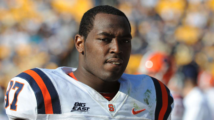 Former Syracuse football star defensive lineman Arthur Jones has died at the age of 39. A heartbreaking week in 'Cuse Nation.