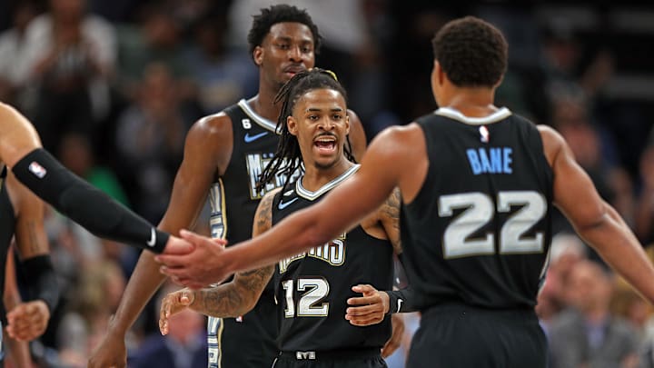 Los Angeles Lakers v Memphis Grizzlies
