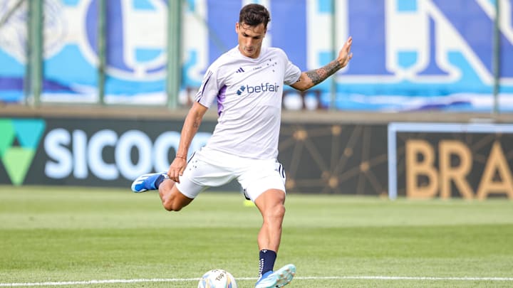 Cruzeiro mira primeiro Clássico Mineiro de 2024.