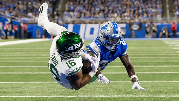 Kenyon Sadiq had a massive performance to remember for the Jets, but some teammates' struggles detracted from the rookie TE's big day. 