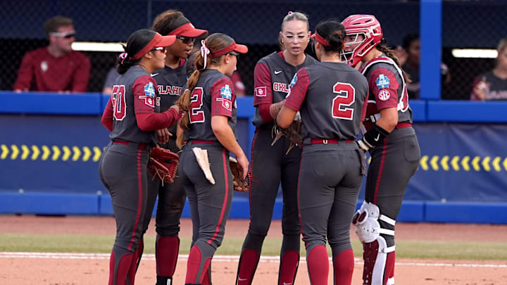 Oklahoma huddles during the 2025 WCWS. Oklahoma huddles during the 2025 WCWS.