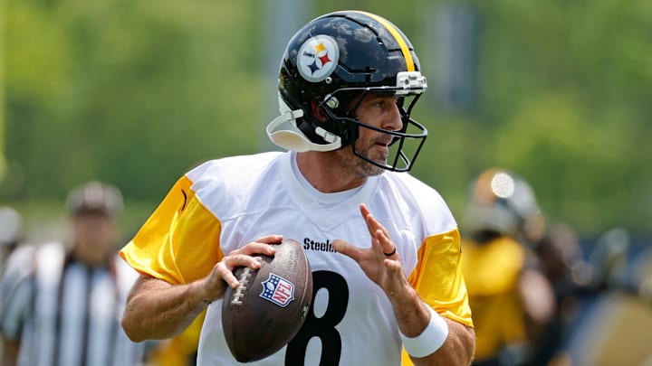 Aaron Rodgers QB Pittsburgh Steelers