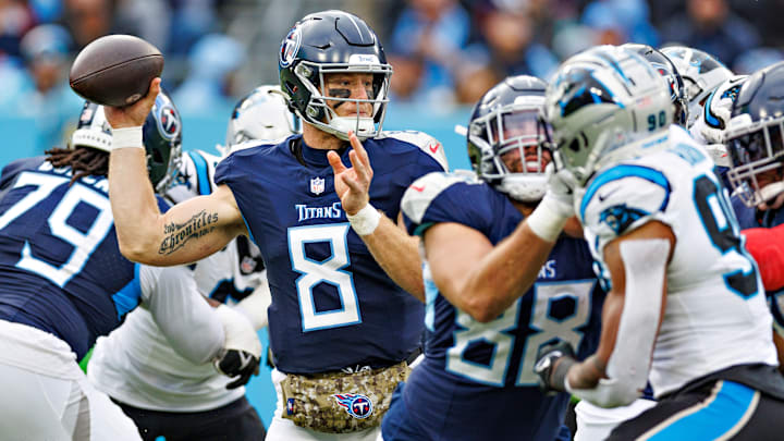 Caroliina Panthers v Tennessee Titans