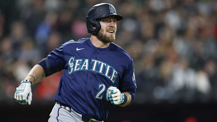 May 8, 2026; Chicago, Illinois, USA; Seattle Mariners right fielder Luke Raley (20) rounds the bases after hitting a three-run home run against the Chicago White Sox during the seventh inning at Rate Field. Mandatory Credit: Kamil Krzaczynski-Imagn Images