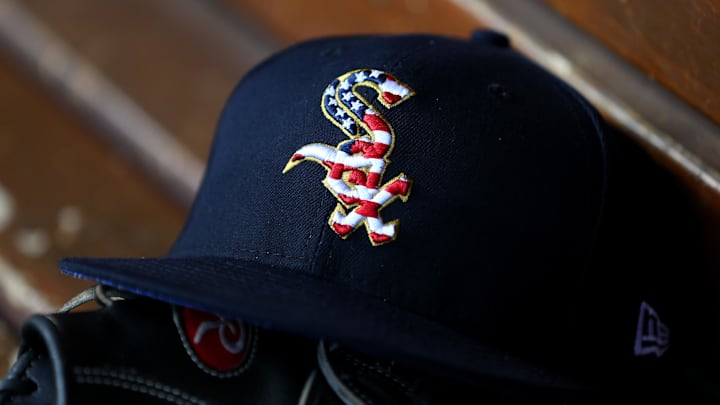 Jul 3, 2018; Cincinnati, OH, USA; A view of the American flag in the Sox logo on an official White Sox New Era on field hat during the game of the Chicago White Sox against the Cincinnati Reds at Great American Ball Park. Mandatory Credit: Aaron Doster-Imagn Images Jul 3, 2018; Cincinnati, OH, USA; A view of the American flag in the Sox logo on an official White Sox New Era on field hat during the game of the Chicago White Sox against the Cincinnati Reds at Great American Ball Park. Mandatory Credit: Aaron Doster-Imagn Images