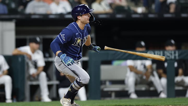Ben Williamson (15) hits an RBI-double against the Chicago White Sox during the seventh inning at Rate Field.