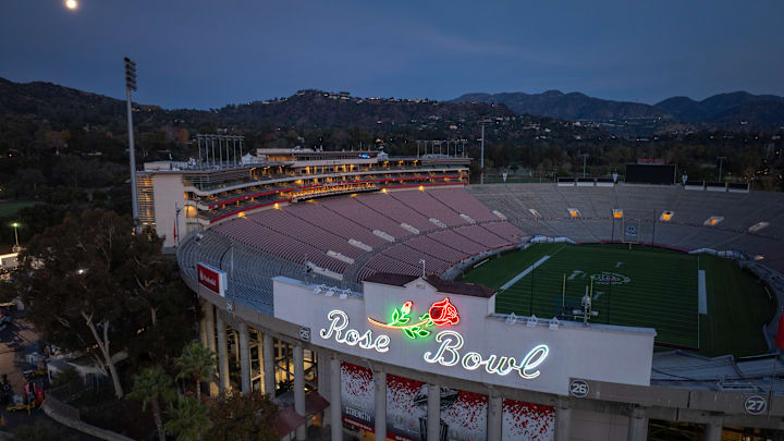 Pasadena Prepares For The Rose Bowl