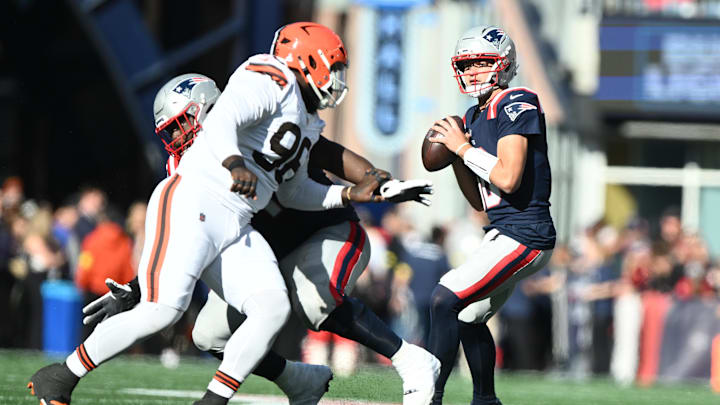 Oct 26, 2025; Foxborough, Massachusetts, USA;  New England Patriots quarterback Drake Maye (10) looks to pass against Cleveland Browns during the second quarter at Gillette Stadium. Mandatory Credit: Brian Fluharty-Imagn Images