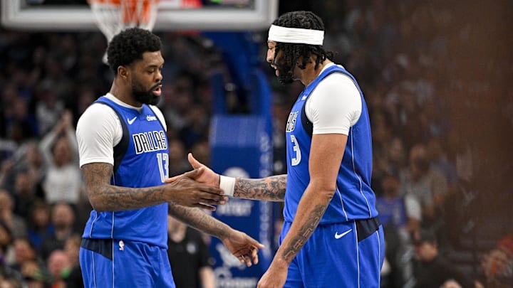 The Mavs are favored on Sunday.