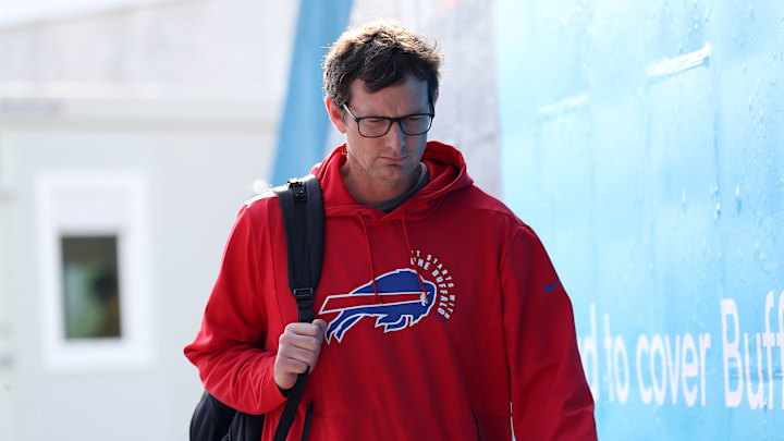 Miami Dolphins v Buffalo Bills