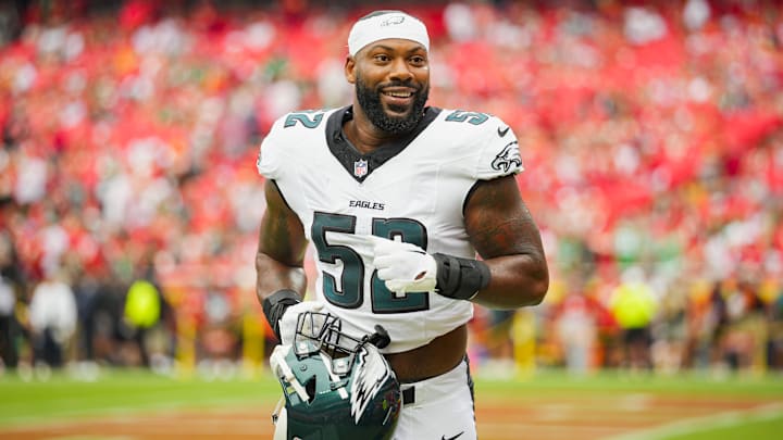 Philadelphia Eagles defensive end Za'Darius Smith (52) prior to a game against the Kansas City Chiefs at GEHA Field at Arrowhead Stadium. Mandatory Credit: Jay Biggerstaff-Imagn Images