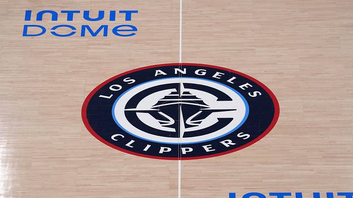 The LA Clippers logo at midcourt.