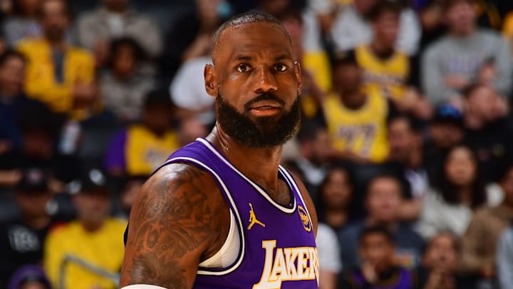 San Antonio Spurs v Los Angeles Lakers:Emirates NBA Cup - Quarterfinals San Antonio Spurs v Los Angeles Lakers:Emirates NBA Cup - Quarterfinals