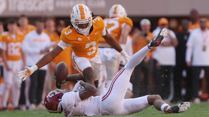 Oct 19, 2024; Knoxville, Tennessee, USA; Alabama Crimson Tide wide receiver Ryan Williams (2) is unable to make a catch while against Tennessee Volunteers defensive back Jermod McCoy (3) during the first quarter at Neyland Stadium. Mandatory Credit: Alan Poizner-Imagn Images