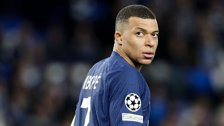 Kylian Mbappé - Paris Saint-Germain Kylian Mbappé - Paris Saint-Germain