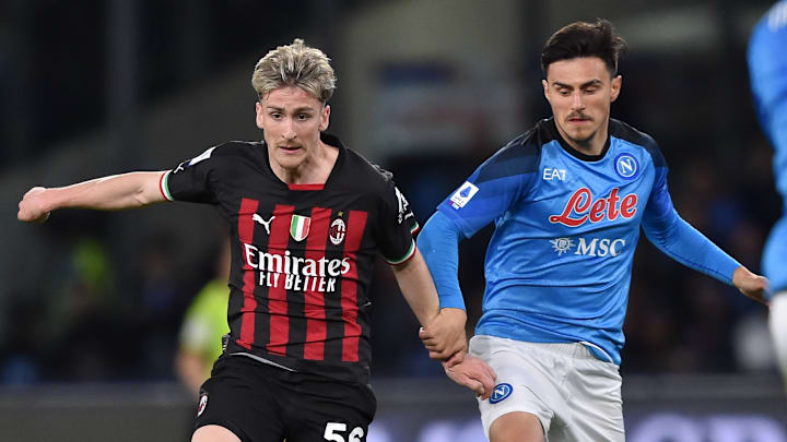 Milan e Napoli se enfrentaram recentemente pela Serie A Italiana