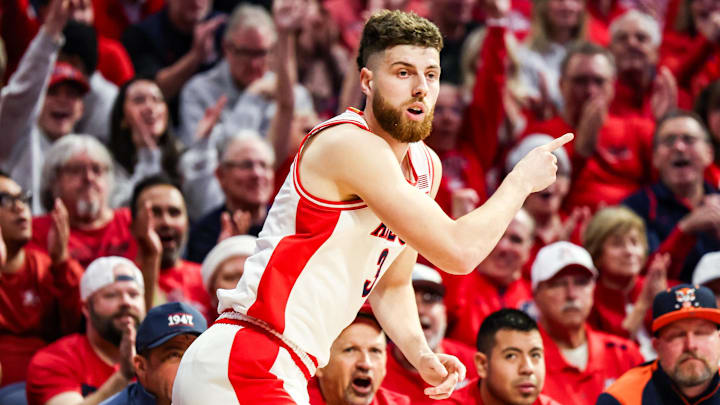 Arizona is a road underdog against Alabama in Saturday's college basketball action.