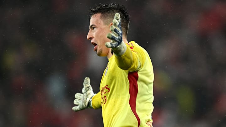 Anatoliy Trubin a marqué un but fou avec le SL Benfica.