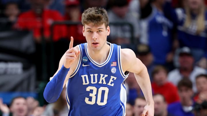 Duke basketball forward Kyle Filipowski Duke basketball forward Kyle Filipowski