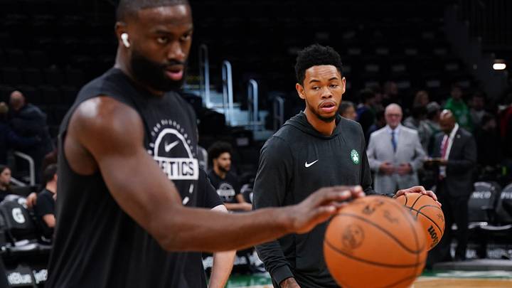 Nov 5, 2025; Boston, Massachusetts, USA; Boston Celtics guard Anfernee Simons (4) and guard/forward Jaylen Brown (7) warm up before the start of the game against the Washington Wizards at TD Garden. Nov 5, 2025; Boston, Massachusetts, USA; Boston Celtics guard Anfernee Simons (4) and guard/forward Jaylen Brown (7) warm up before the start of the game against the Washington Wizards at TD Garden.