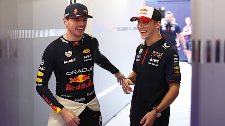 Liam Lawson y Max Verstappen, quien será su compañero en Red Bull en 2025