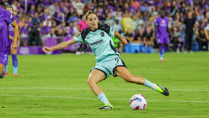 Esther González will look to lead Gotham FC to victory over the Washington Spirit in the NWSL final on Saturday. 