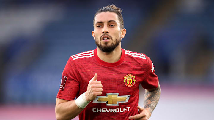 Fora dos planos do Manchester United, Alex Telles está em vias de ser anunciado pelo Sevilla Fora dos planos do Manchester United, Alex Telles está em vias de ser anunciado pelo Sevilla