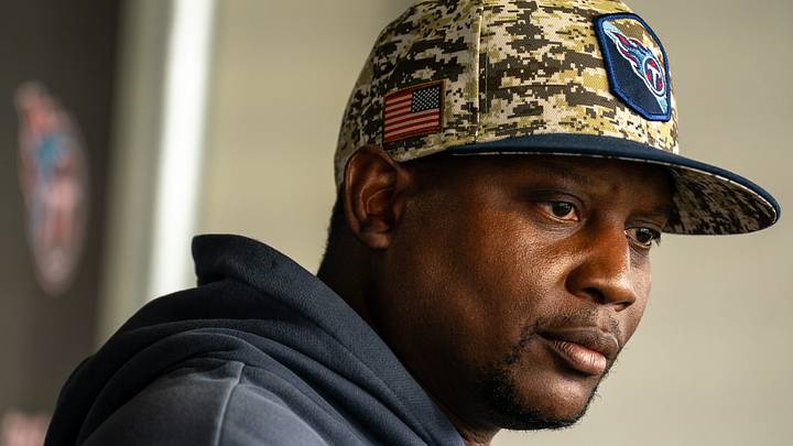 Tennessee Titans defensive coordinator Dennard Wilson
